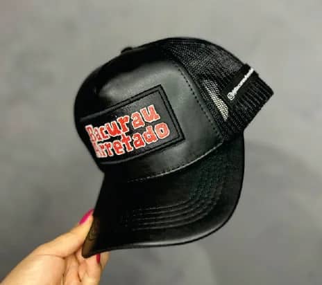 Boné Trucker em Couro personalizado